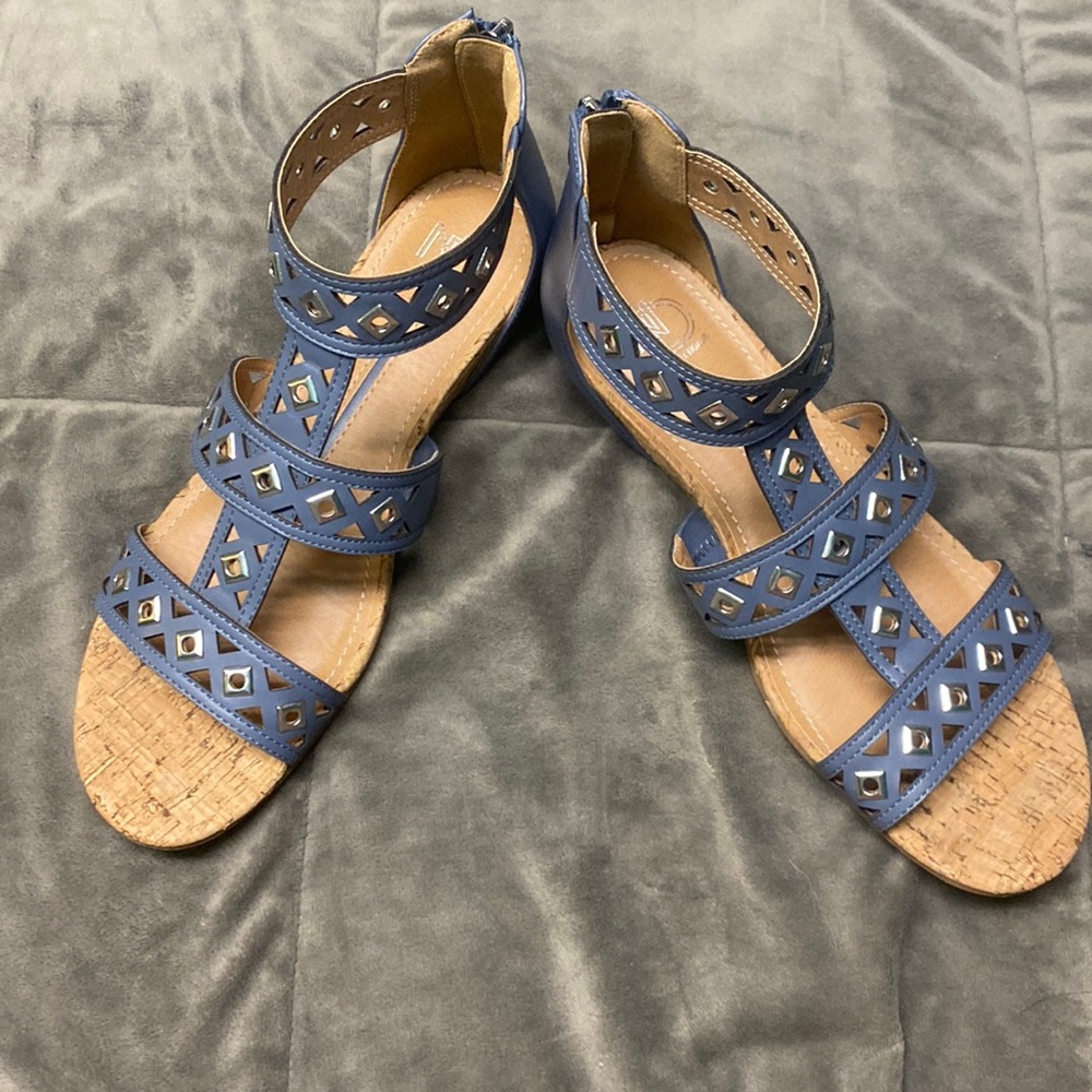Dress shoes